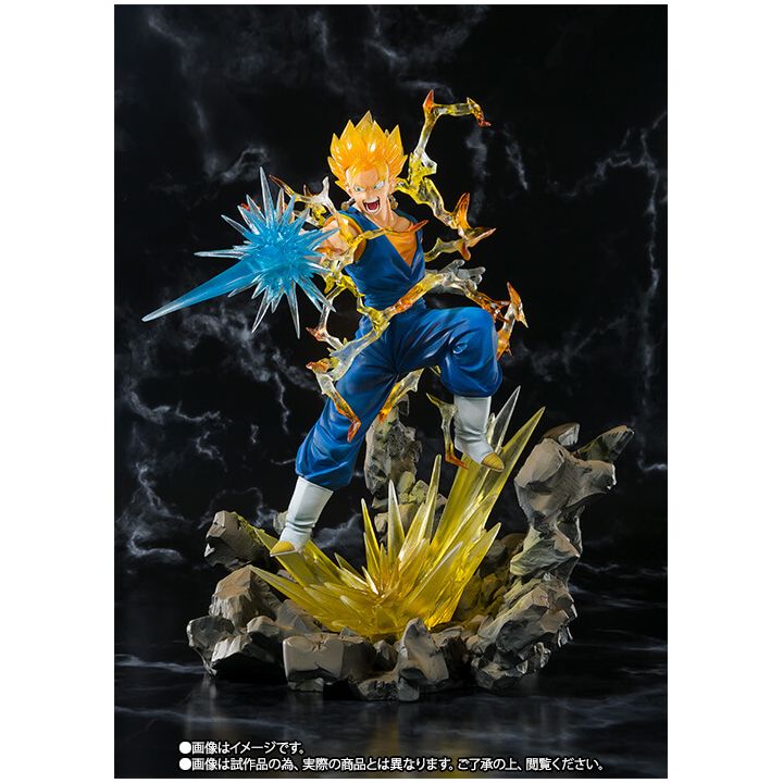 BANDAI Dragon Ball Figuarts Zero - Super Saiyan Vegito Figure