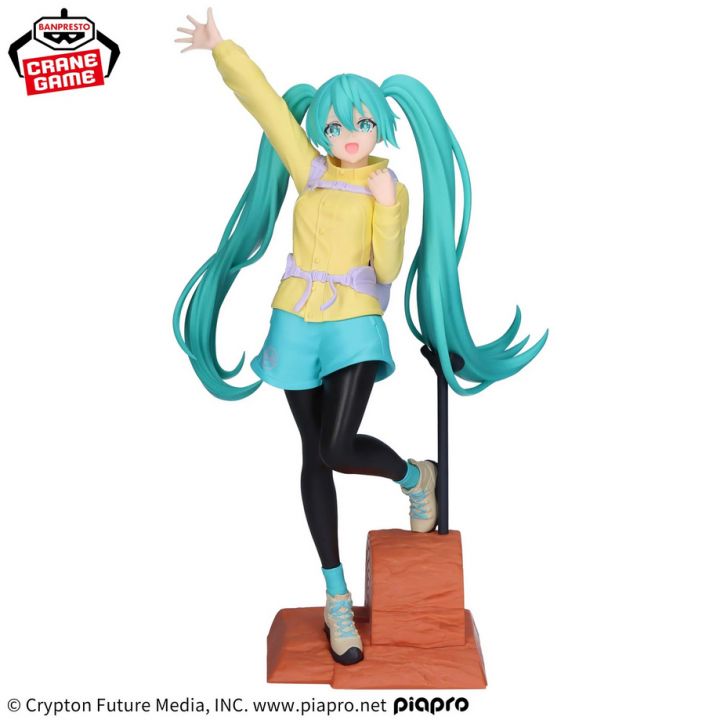 Banpresto HATSUNE MIKU Holiday Memories -Climbing Prizee Figure