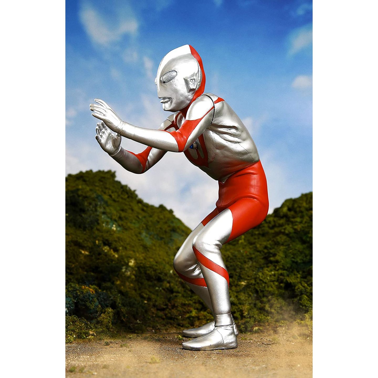 July 27 2012, Tokyo, Japan - A kid poses with Ultraman statue at the 